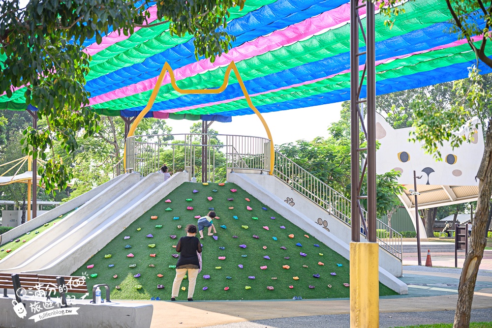 【2025民雄景點一日遊】TOP10個民雄景點推薦,嘉義最大絨毛玩偶.黃金鳳梨屋.觀光工廠,漫遊鳳梨的故鄉!