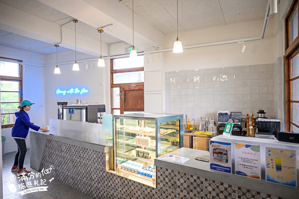 屏東【藍皮意象館】枋寮火車站旁.復古建築變身解憂咖啡館.帶你走進藍皮解憂號.從枋寮一路玩到臺東! 屏東【藍皮意象館】枋寮火車站旁.復古建築變身解憂咖啡館.帶你走進藍皮解憂號.從枋寮一路玩到臺東!