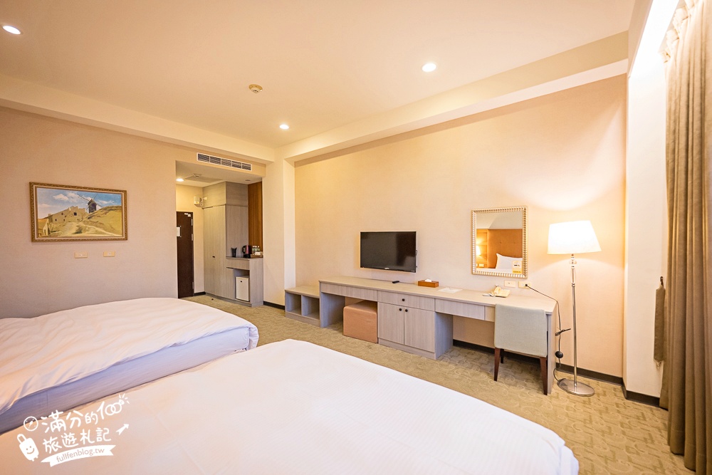 雲林住宿推薦【翠華會館】一泊二食開箱體驗,跨年專案只要$3960,百萬景觀頂樓煙火精彩又放鬆!