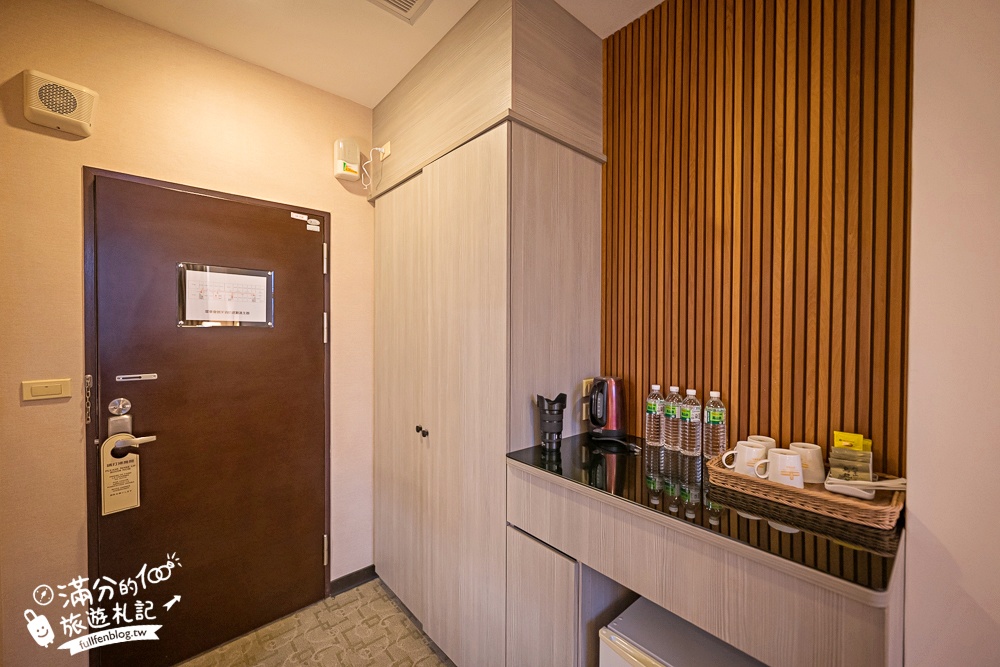 雲林住宿推薦【翠華會館】一泊二食開箱體驗,跨年專案只要$3960,百萬景觀頂樓煙火精彩又放鬆!