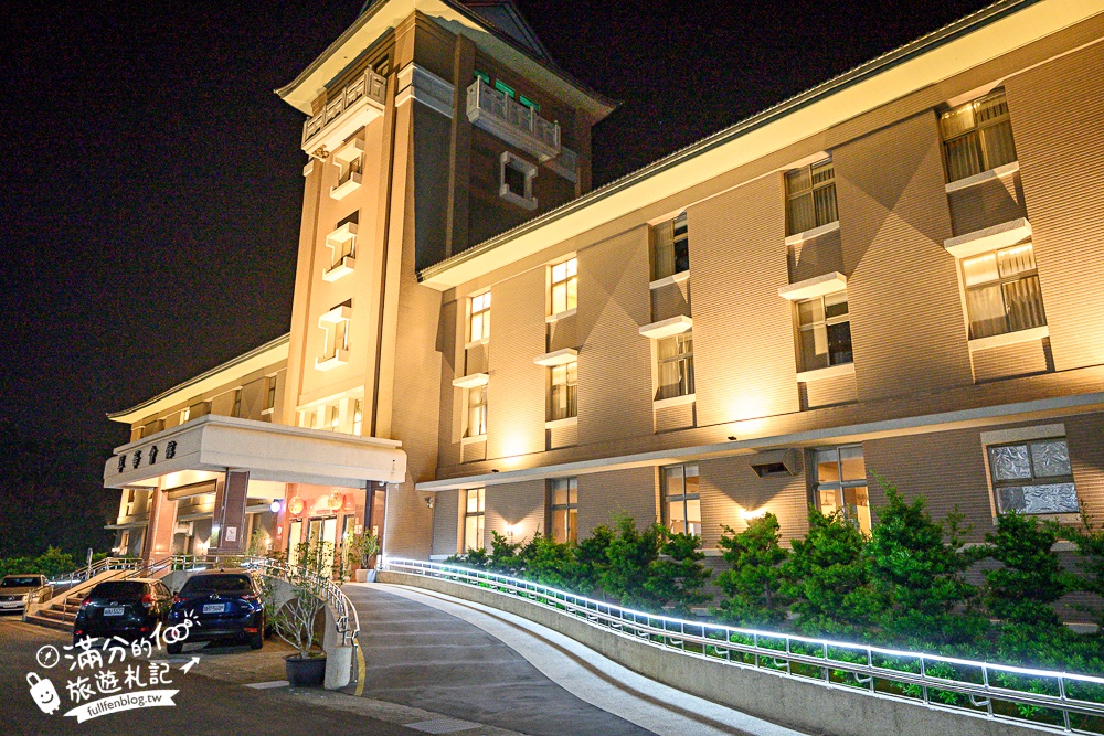 雲林住宿推薦【翠華會館】一泊二食開箱體驗,跨年專案只要$3960,百萬景觀頂樓煙火精彩又放鬆!