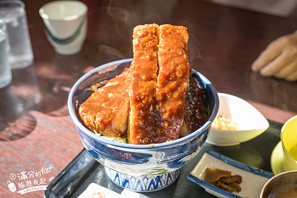 會津若松美食【Murai醬汁豬排】福島最浮誇的豬排丼飯,絕對厚實一口入魂! 會津若松美食【Murai醬汁豬排】福島最浮誇的豬排丼飯,絕對厚實一口入魂!