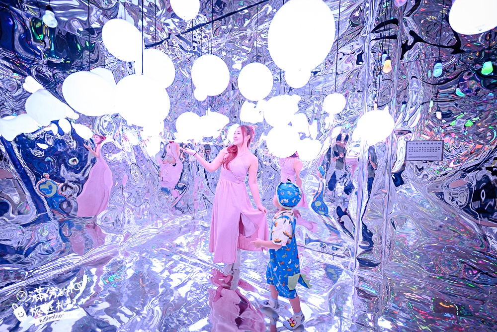 台南【萬霧小籠湯包專賣店】霧裡吃小籠包超浮誇,沉浸式藝術攝影棚就像在拍MV!