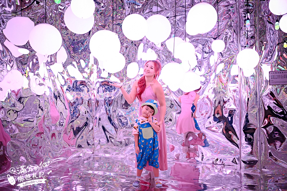 台南【萬霧小籠湯包專賣店】霧裡吃小籠包超浮誇,沉浸式藝術攝影棚就像在拍MV!