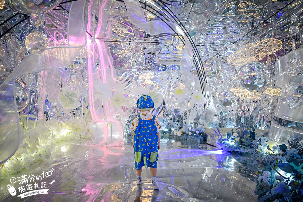 台南【萬霧小籠湯包專賣店】霧裡吃小籠包超浮誇,沉浸式藝術攝影棚就像在拍MV!