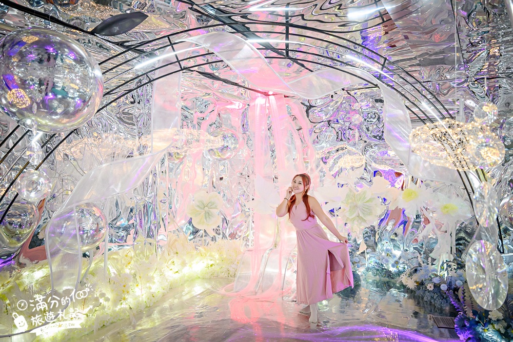 台南【萬霧小籠湯包專賣店】霧裡吃小籠包超浮誇,沉浸式藝術攝影棚就像在拍MV!