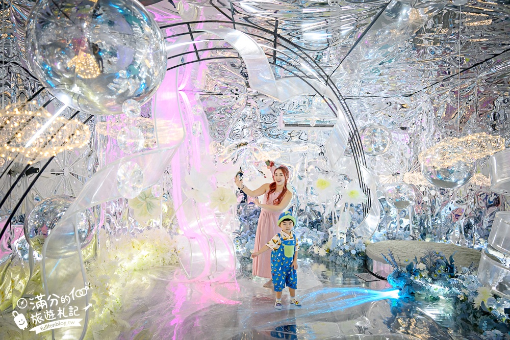 台南【萬霧小籠湯包專賣店】霧裡吃小籠包超浮誇,沉浸式藝術攝影棚就像在拍MV!