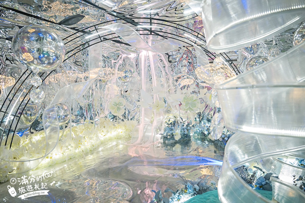 台南【萬霧小籠湯包專賣店】霧裡吃小籠包超浮誇,沉浸式藝術攝影棚就像在拍MV!