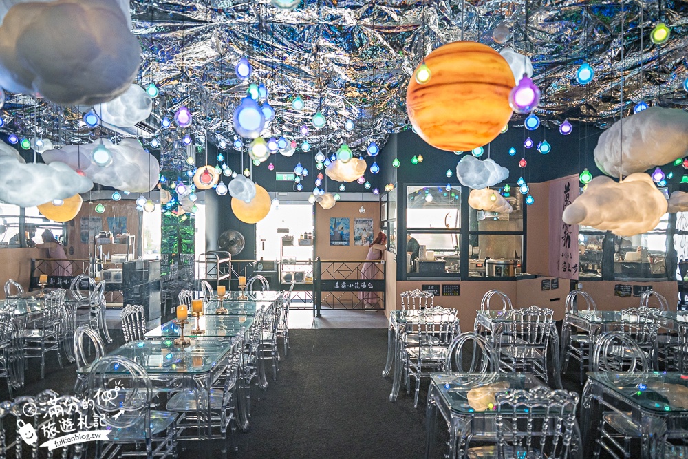 台南【萬霧小籠湯包專賣店】霧裡吃小籠包超浮誇,沉浸式藝術攝影棚就像在拍MV!