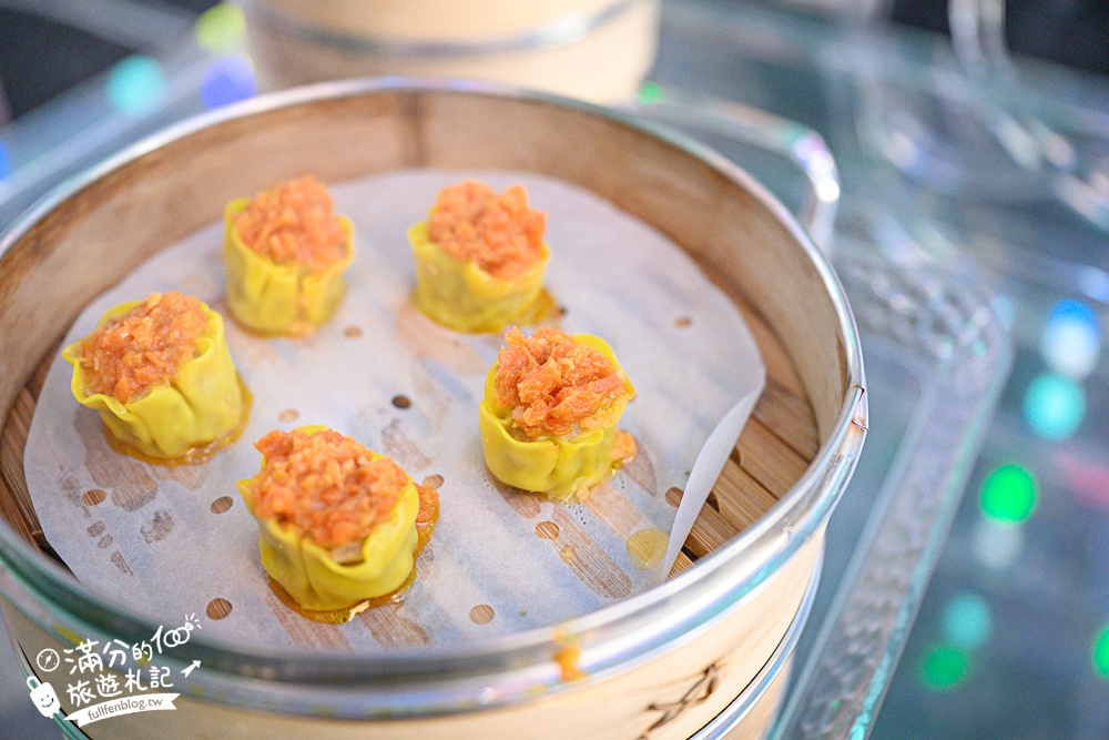 台南【萬霧小籠湯包專賣店】霧裡吃小籠包超浮誇,沉浸式藝術攝影棚就像在拍MV!