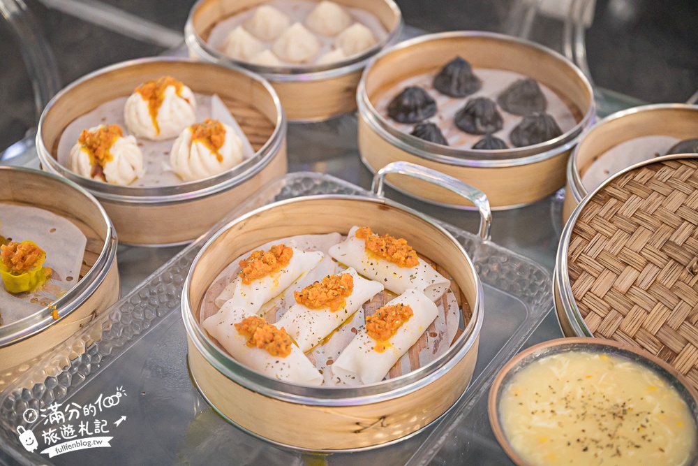 台南【萬霧小籠湯包專賣店】霧裡吃小籠包超浮誇,沉浸式藝術攝影棚就像在拍MV!