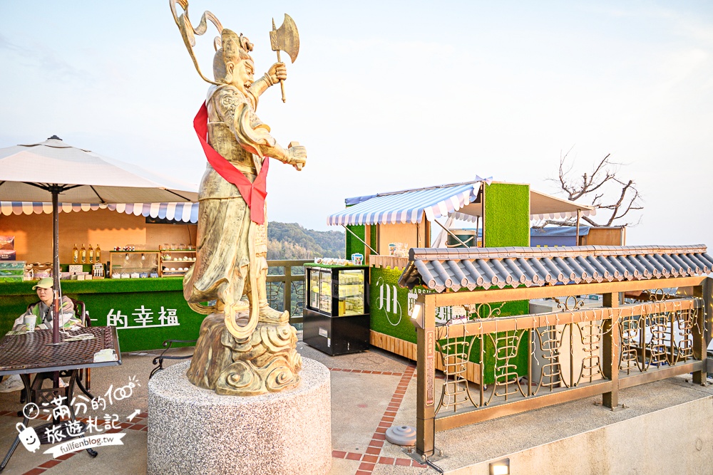 南投景點【松柏嶺受天宮】海拔400公尺的廟宇宮殿，同時看彰化南投,全新龜蛇立體彩繪地景好震撼~180度超廣角觀景視野!