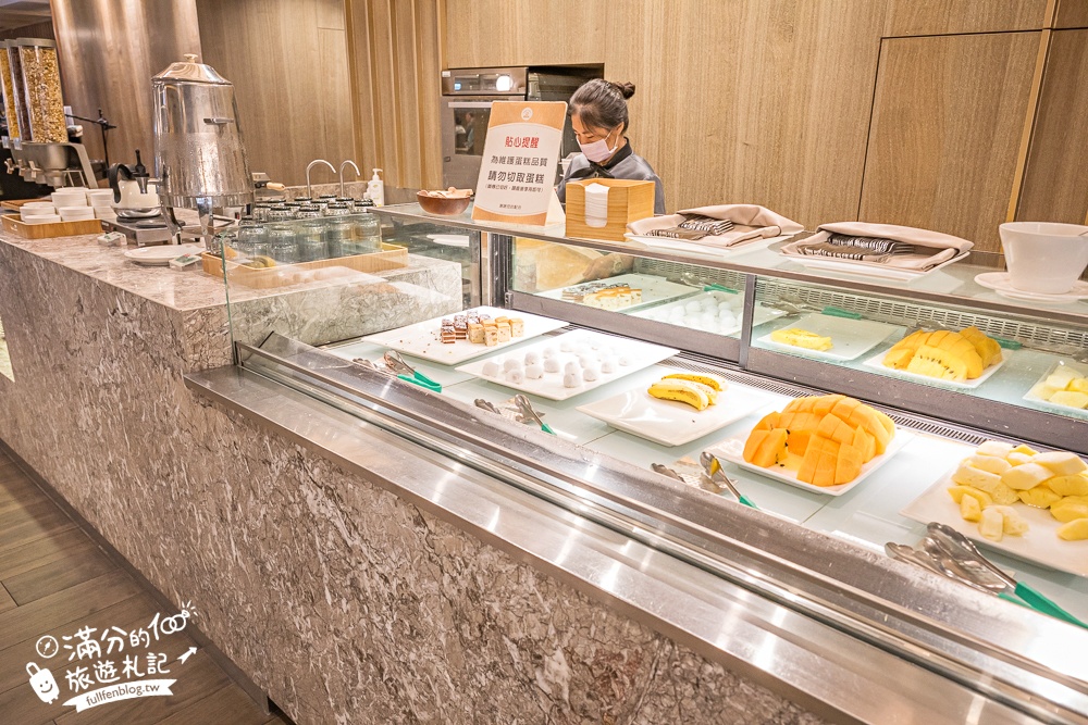 【高雄福華大飯店】高雄最懂度假的城市飯店～結合質感住宿.精品購物和國際料理,讓你愛上慢步調的節奏!