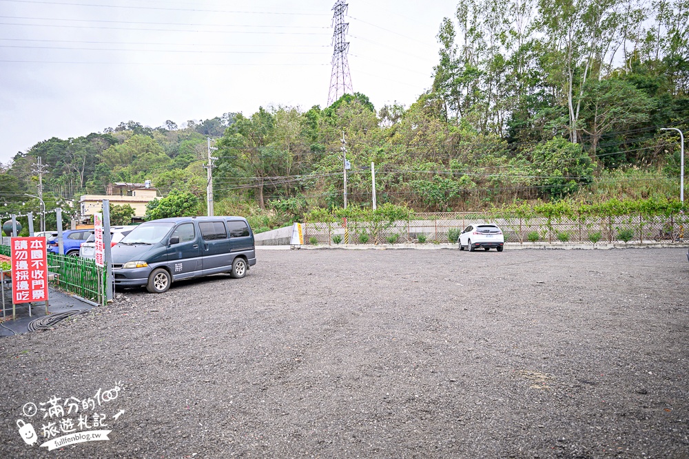 苗栗【五將假期草莓】大湖高架草莓園推薦.大顆紅寶石這裡吃,還有草莓王可以拍美照! 苗栗【五將假期草莓】大湖高架草莓園推薦.大顆紅寶石這裡吃,還有草莓王可以拍美照!