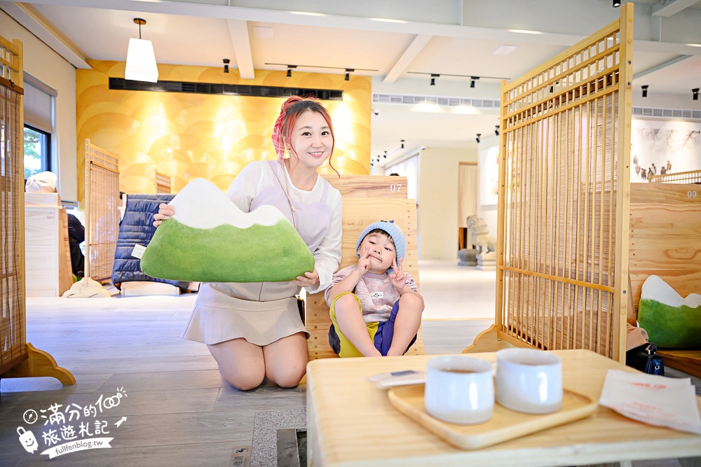 南投新景點【春秋山林】國姓山林後花園,泡足湯.吃美食.漫步日式松林庭院好愜意!