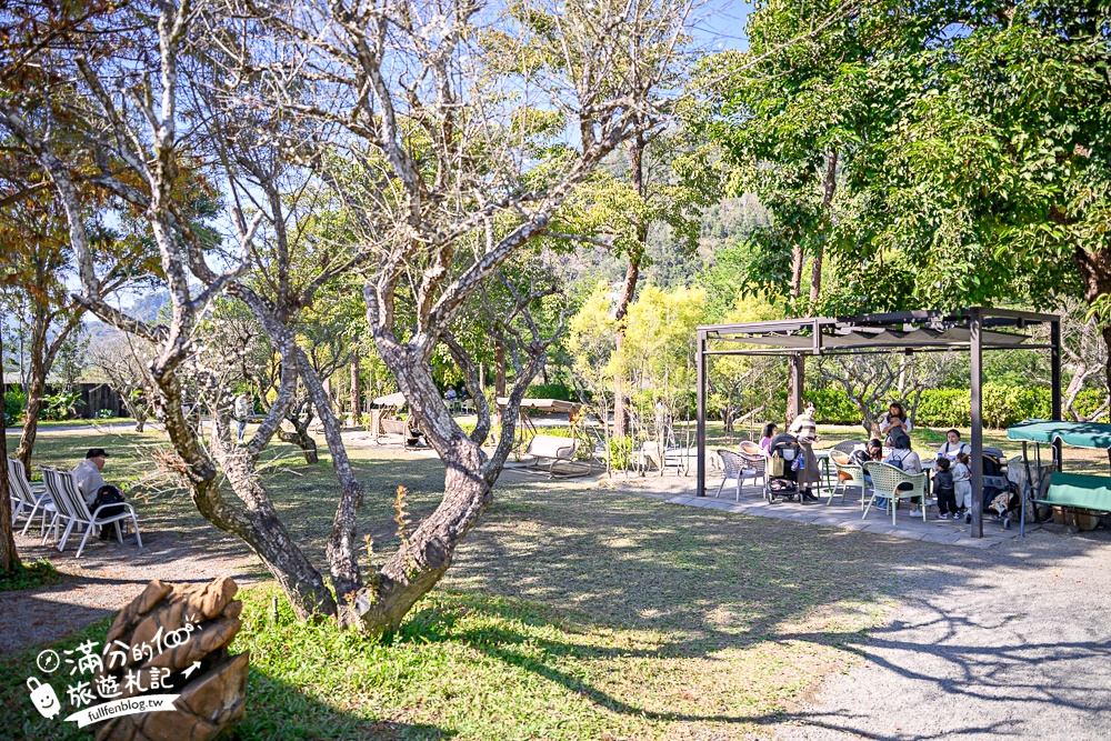 南投新景點【春秋山林】國姓山林後花園,泡足湯.吃美食.漫步日式松林庭院好愜意!