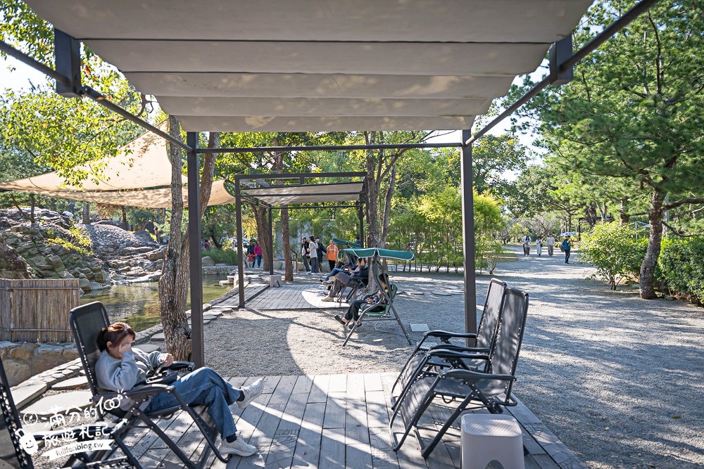 南投新景點【春秋山林】國姓山林後花園,泡足湯.吃美食.漫步日式松林庭院好愜意!