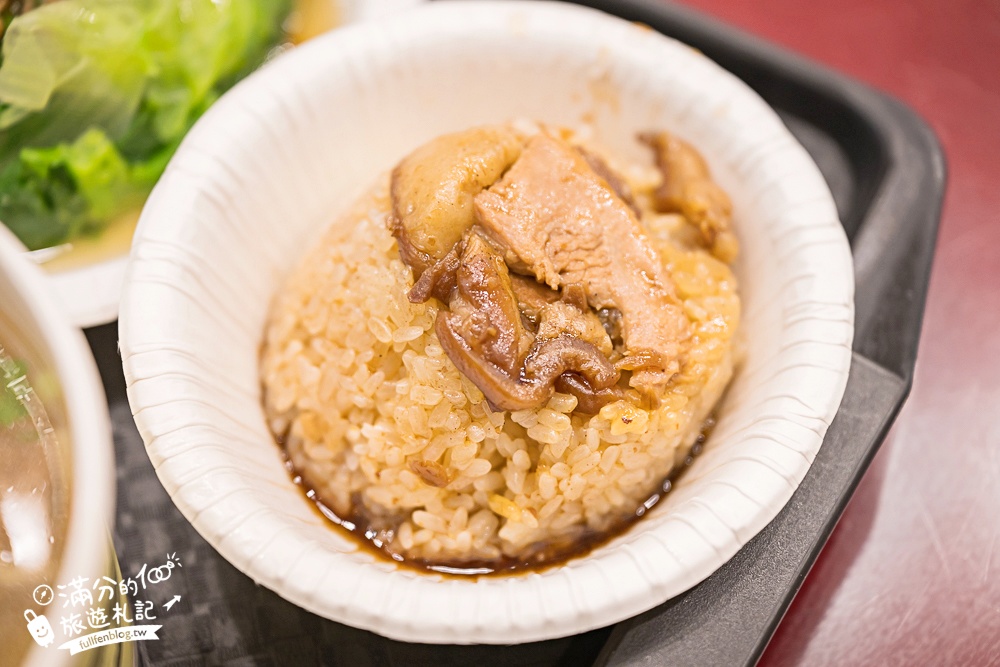 台中清水美食【正牌米糕莊】清水四大米糕之一,必點隱藏招牌滷豬腳.步行就到清水紫雲巖!