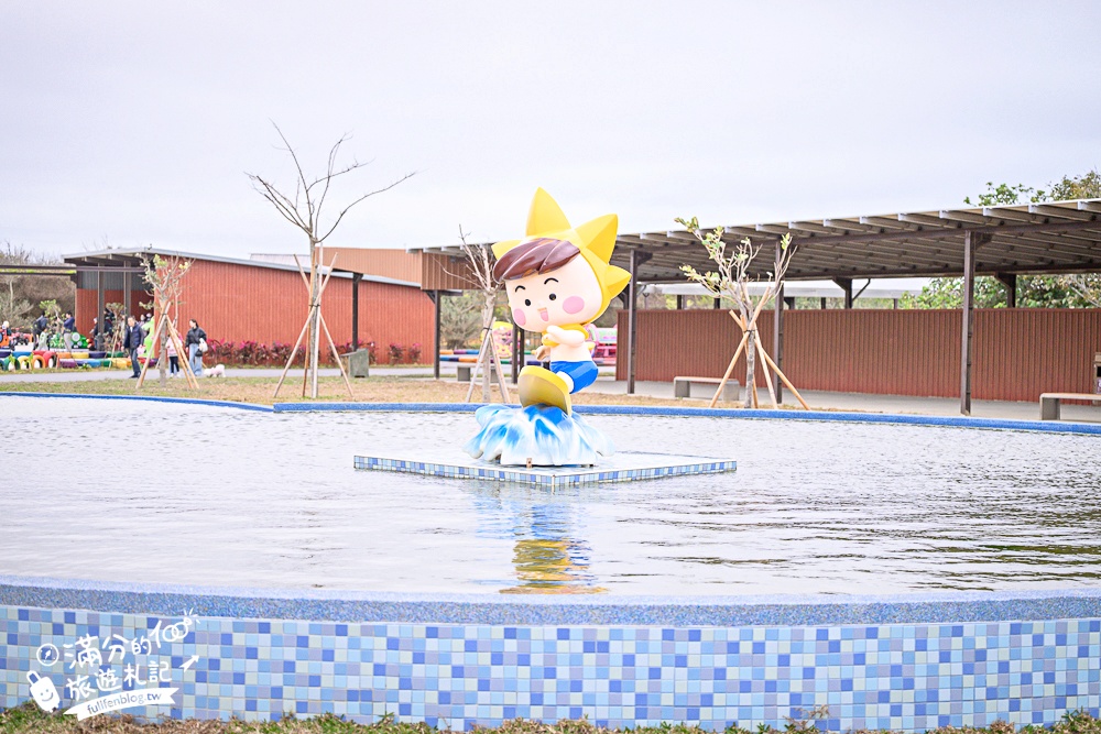 苗栗新景點【百變影城文創園區】太陽城文創園區後龍最新地標,懷舊主題拍攝基地,卡哇伊太陽海賊船超吸睛! 苗栗新景點【百變影城文創園區】太陽城文創園區後龍最新地標,懷舊主題拍攝基地,卡哇伊太陽海賊船超吸睛!