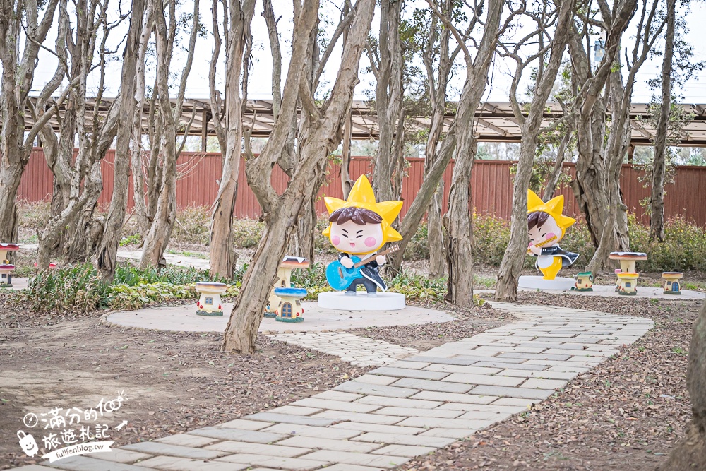 苗栗新景點【百變影城文創園區】太陽城文創園區後龍最新地標,懷舊主題拍攝基地,卡哇伊太陽海賊船超吸睛! 苗栗新景點【百變影城文創園區】太陽城文創園區後龍最新地標,懷舊主題拍攝基地,卡哇伊太陽海賊船超吸睛!