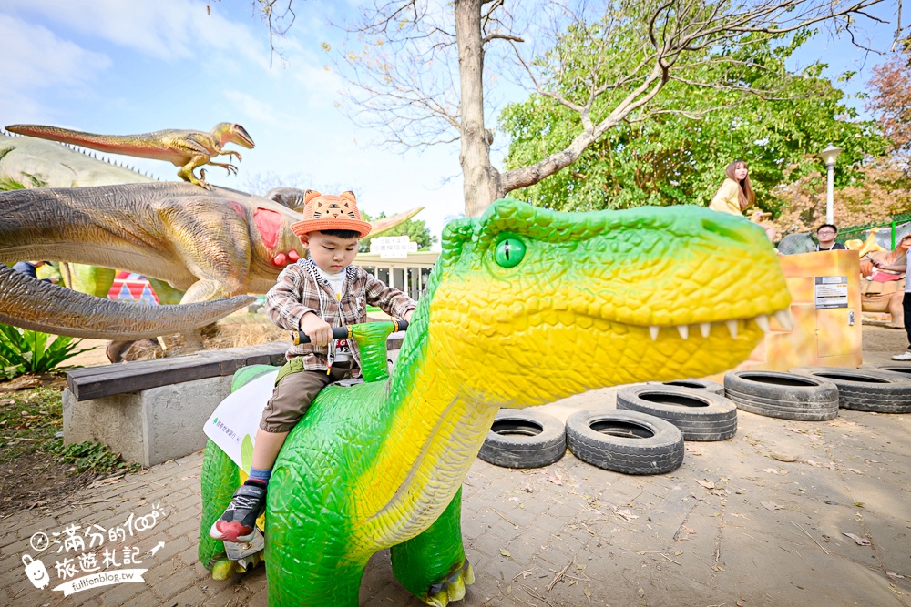【恐龍大復活關渡探險樂園】1500坪的沉浸式恐龍世界,TOP4必玩恐龍互動體驗＆門票玩樂攻略!