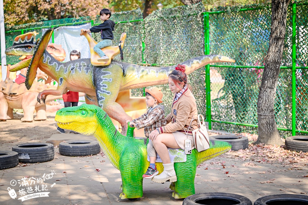 【恐龍大復活關渡探險樂園】1500坪的沉浸式恐龍世界,TOP4必玩恐龍互動體驗＆門票玩樂攻略!