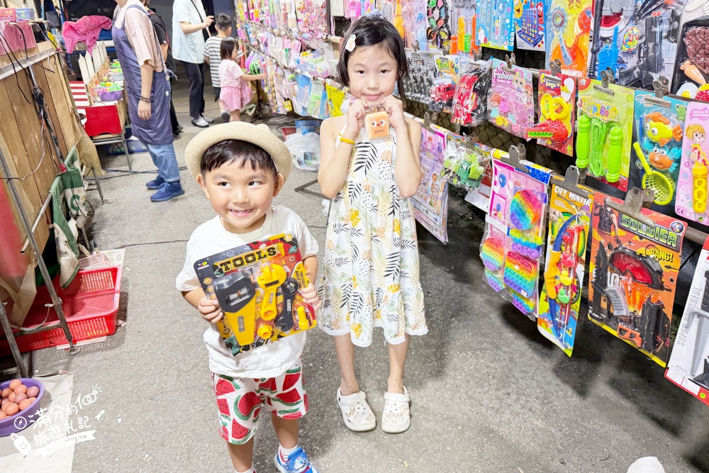【2026苑裡景點一日遊】TOP10個苗栗苑裡景點推薦,哈比屋.美國街.泡溫泉.老街美食~苗栗親子景點吃喝玩樂一次滿足!