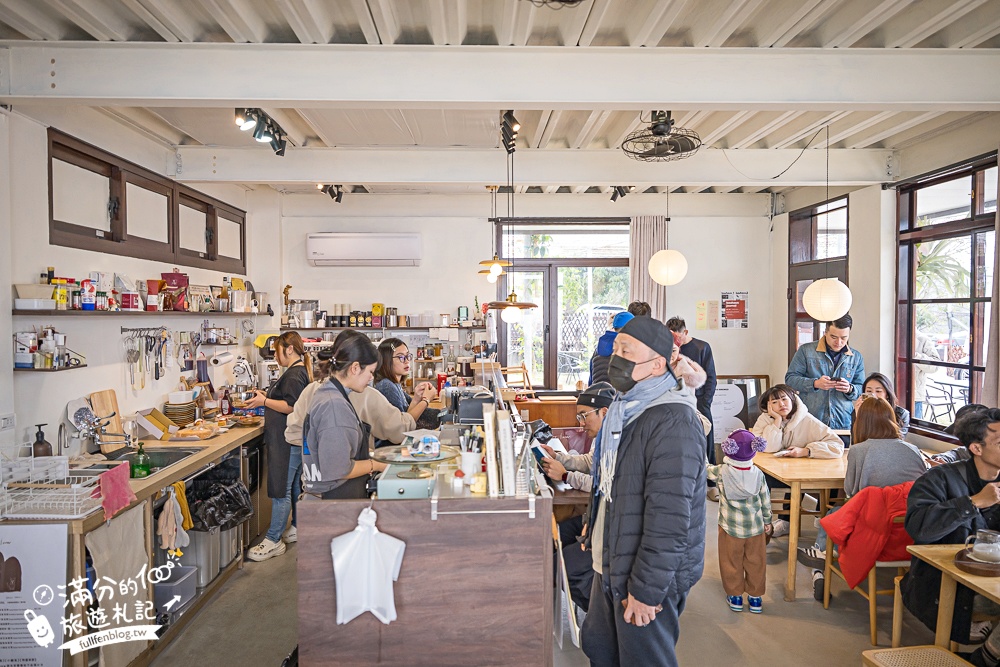 【赤坡高架草莓園】苗栗親子高架草莓園推薦,採草莓.吃甜點.下午茶~文青風質感草莓咖啡館!
