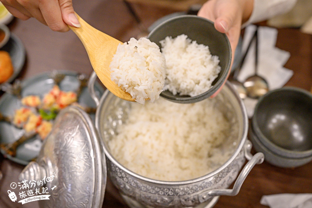 【泰鼎THA DING. 創意泰式料理】林口昕境廣場美食推薦.必吃金錢蝦餅.泰式酸辣生蝦&超鮮砲管! 【泰鼎THA DING. 創意泰式料理】林口昕境廣場美食推薦.必吃金錢蝦餅.泰式酸辣生蝦&超鮮砲管!