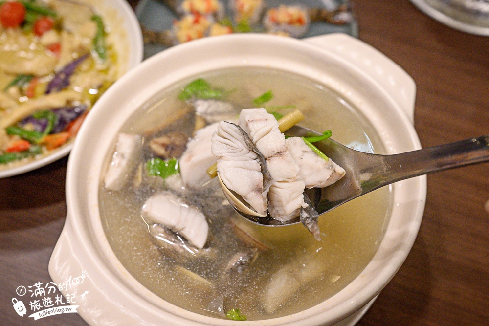 【泰鼎THA DING. 創意泰式料理】林口昕境廣場美食推薦.必吃金錢蝦餅.泰式酸辣生蝦&超鮮砲管! 【泰鼎THA DING. 創意泰式料理】林口昕境廣場美食推薦.必吃金錢蝦餅.泰式酸辣生蝦&超鮮砲管!