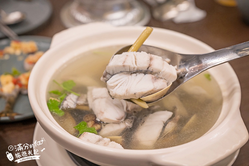 【泰鼎THA DING. 創意泰式料理】林口昕境廣場美食推薦.必吃金錢蝦餅.泰式酸辣生蝦&超鮮砲管! 【泰鼎THA DING. 創意泰式料理】林口昕境廣場美食推薦.必吃金錢蝦餅.泰式酸辣生蝦&超鮮砲管!