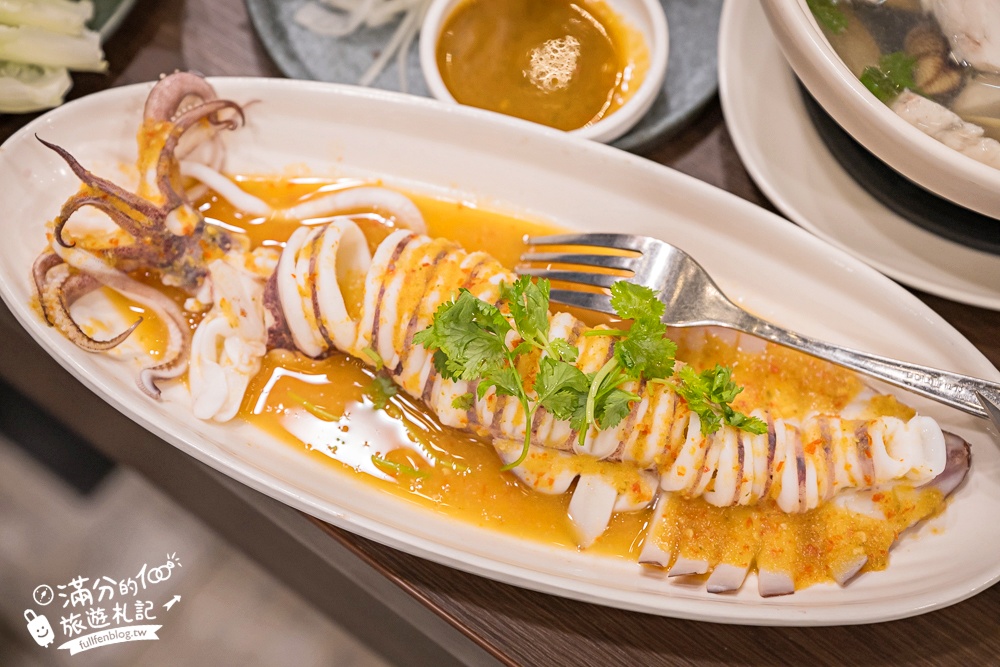 【泰鼎THA DING. 創意泰式料理】林口昕境廣場美食推薦.必吃金錢蝦餅.泰式酸辣生蝦&超鮮砲管! 【泰鼎THA DING. 創意泰式料理】林口昕境廣場美食推薦.必吃金錢蝦餅.泰式酸辣生蝦&超鮮砲管!