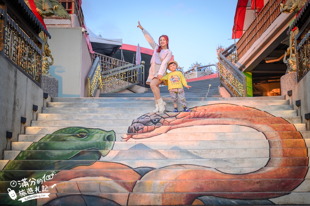 南投景點【松柏嶺受天宮】海拔400公尺的廟宇宮殿，同時看彰化南投,全新龜蛇立體彩繪地景好震撼~180度超廣角觀景視野!