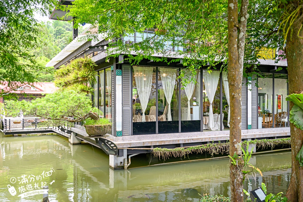 【土角厝水上庭園餐廳】南投埔里復古客家料理.水上旋轉餐廳超特別.還能漫步小橋和觀賞生態池! 【土角厝水上庭園餐廳】南投埔里復古客家料理.水上旋轉餐廳超特別.還能漫步小橋和觀賞生態池!