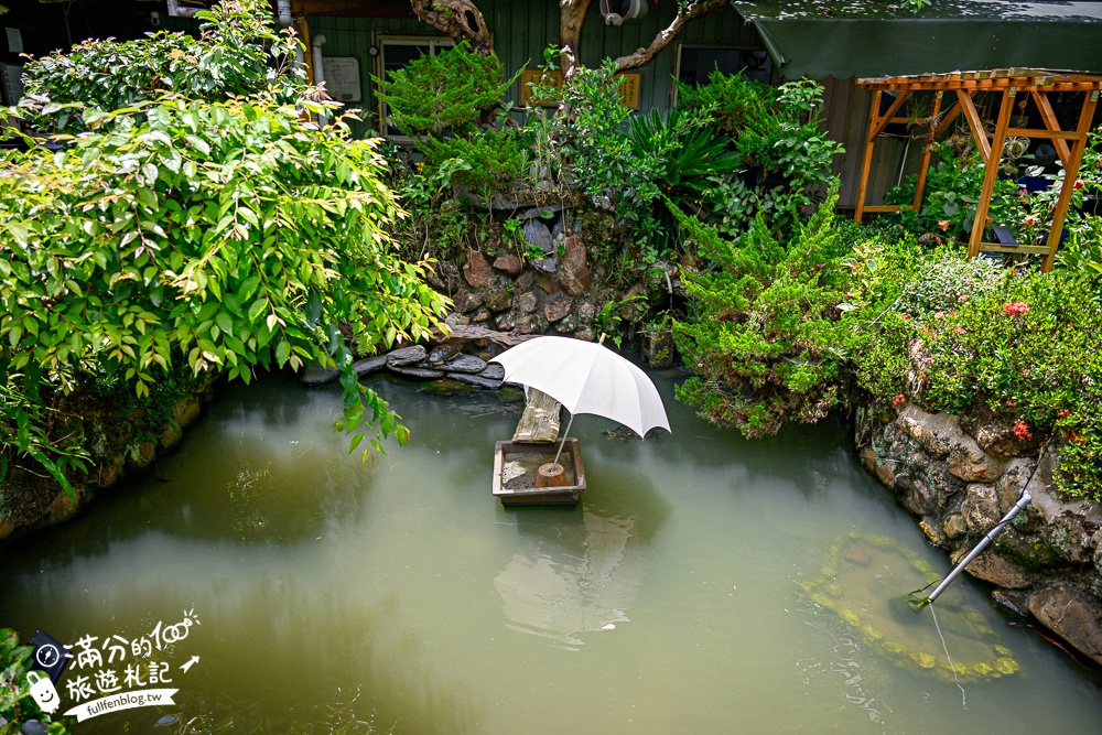 【土角厝水上庭園餐廳】南投埔里復古客家料理.水上旋轉餐廳超特別.還能漫步小橋和觀賞生態池! 【土角厝水上庭園餐廳】南投埔里復古客家料理.水上旋轉餐廳超特別.還能漫步小橋和觀賞生態池!