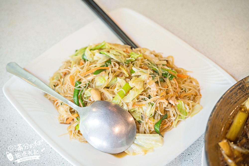 【土角厝水上庭園餐廳】南投埔里復古客家料理.水上旋轉餐廳超特別.還能漫步小橋和觀賞生態池! 【土角厝水上庭園餐廳】南投埔里復古客家料理.水上旋轉餐廳超特別.還能漫步小橋和觀賞生態池!