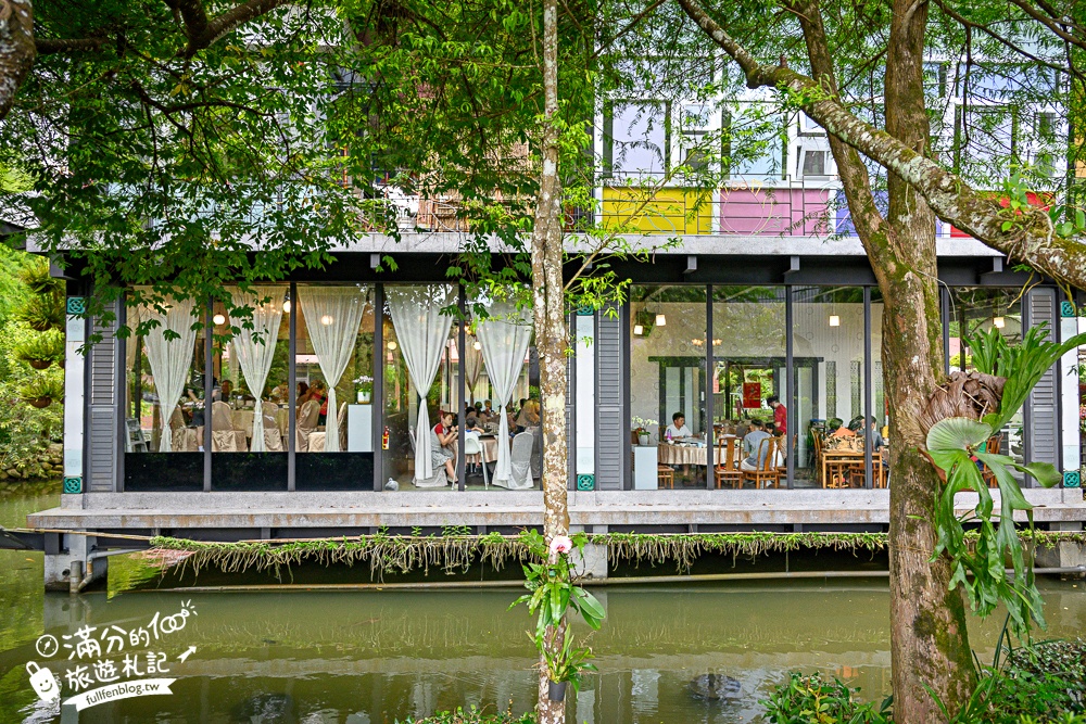 【土角厝水上庭園餐廳】南投埔里復古客家料理.水上旋轉餐廳超特別.還能漫步小橋和觀賞生態池! 【土角厝水上庭園餐廳】南投埔里復古客家料理.水上旋轉餐廳超特別.還能漫步小橋和觀賞生態池!