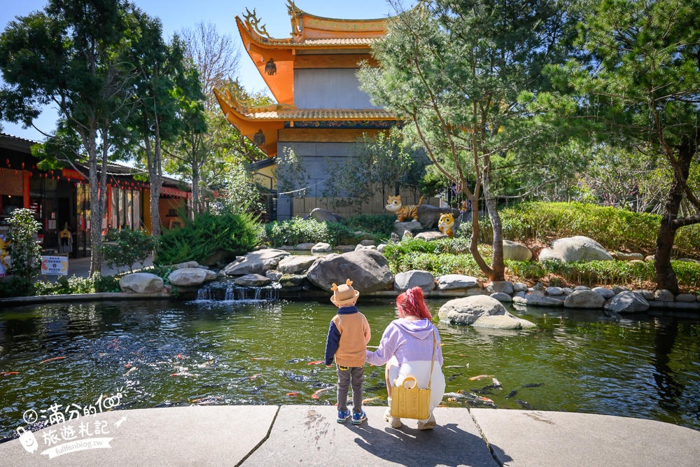 台中【義虎堂虎爺廟】孩子的守護神,求福求財求平安,還能賞櫻花.走生態池餵魚,看高鐵奔馳!