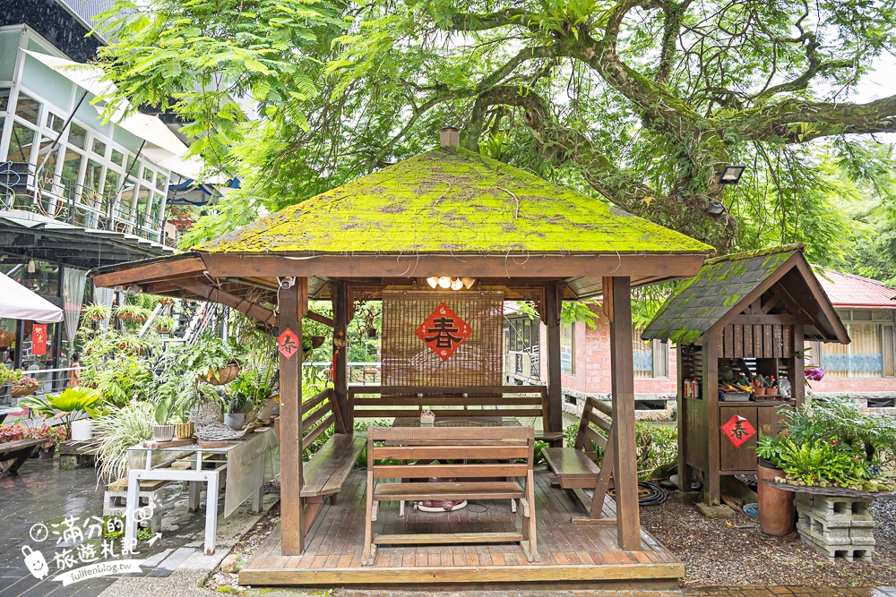 【土角厝水上庭園餐廳】南投埔里復古客家料理.水上旋轉餐廳超特別.還能漫步小橋和觀賞生態池! 【土角厝水上庭園餐廳】南投埔里復古客家料理.水上旋轉餐廳超特別.還能漫步小橋和觀賞生態池!