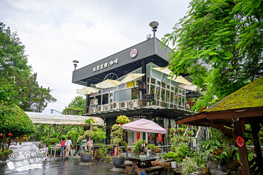 【土角厝水上庭園餐廳】南投埔里復古客家料理.水上旋轉餐廳超特別.還能漫步小橋和觀賞生態池! 【土角厝水上庭園餐廳】南投埔里復古客家料理.水上旋轉餐廳超特別.還能漫步小橋和觀賞生態池!