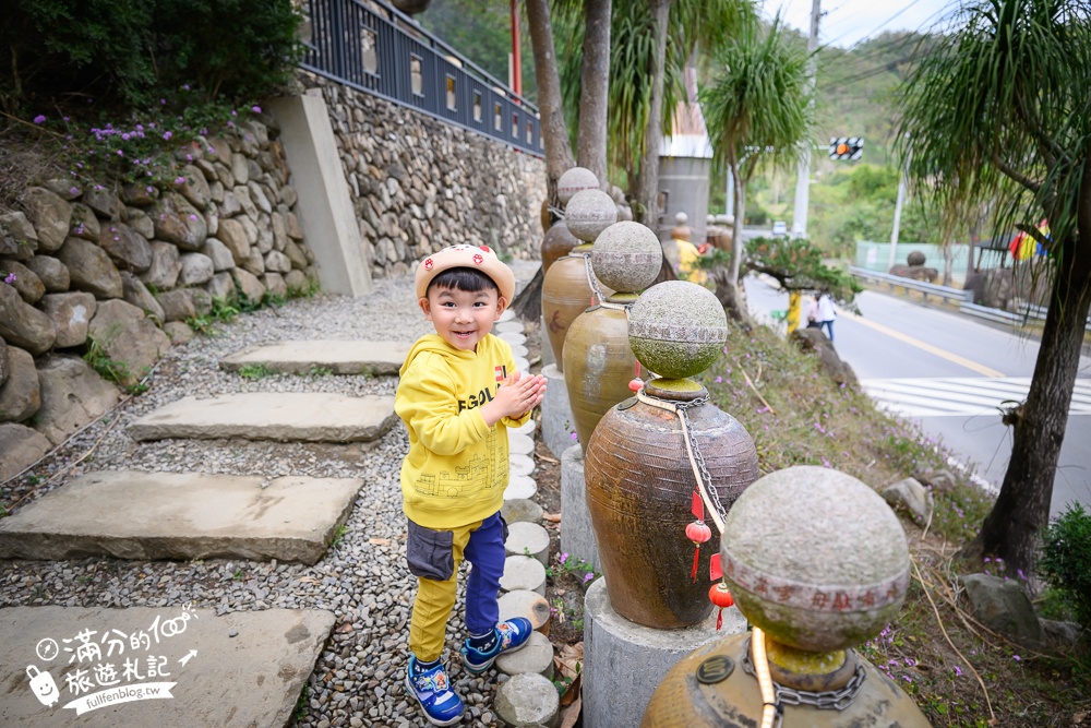 南投國姓【元寶土地公廟】摸金元寶.轉好運石.抱發財磚.年節走春必訪~巨人的金元寶這裡搬,順遊景點攻略!
