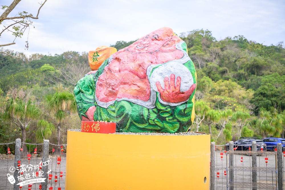 南投國姓【元寶土地公廟】摸金元寶.轉好運石.抱發財磚.年節走春必訪~巨人的金元寶這裡搬,順遊景點攻略!