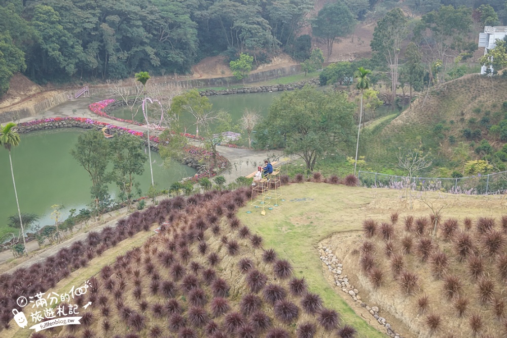 雲林新景點【有風的地方森林療癒咖啡】麝香木粉紅階梯超夢幻.賞花海.登大峽谷巨石,自然景觀好震撼! 雲林新景點【有風的地方森林療癒咖啡】麝香木粉紅階梯超夢幻.賞花海.登大峽谷巨石,自然景觀好震撼!