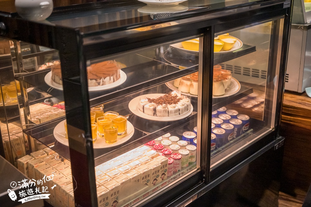 苗栗【泰安觀止溫泉會館】一泊二食溫泉客房開箱.可住宿可泡湯.被森林包圍的清水模溫泉城堡!