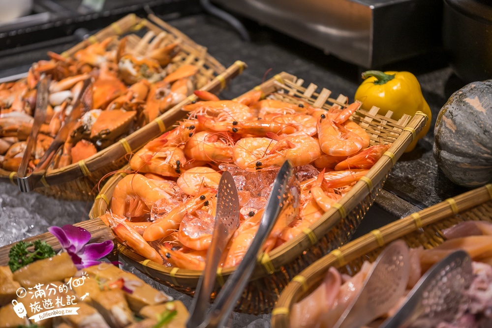 苗栗【泰安觀止溫泉會館】一泊二食溫泉客房開箱.可住宿可泡湯.被森林包圍的清水模溫泉城堡!