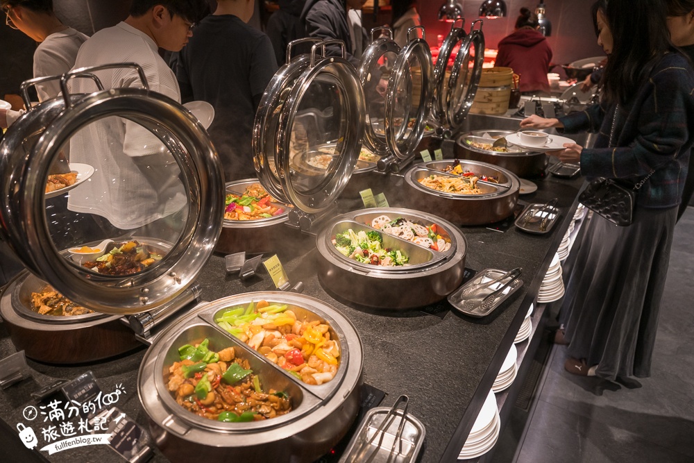 苗栗【泰安觀止溫泉會館】一泊二食溫泉客房開箱.可住宿可泡湯.被森林包圍的清水模溫泉城堡!