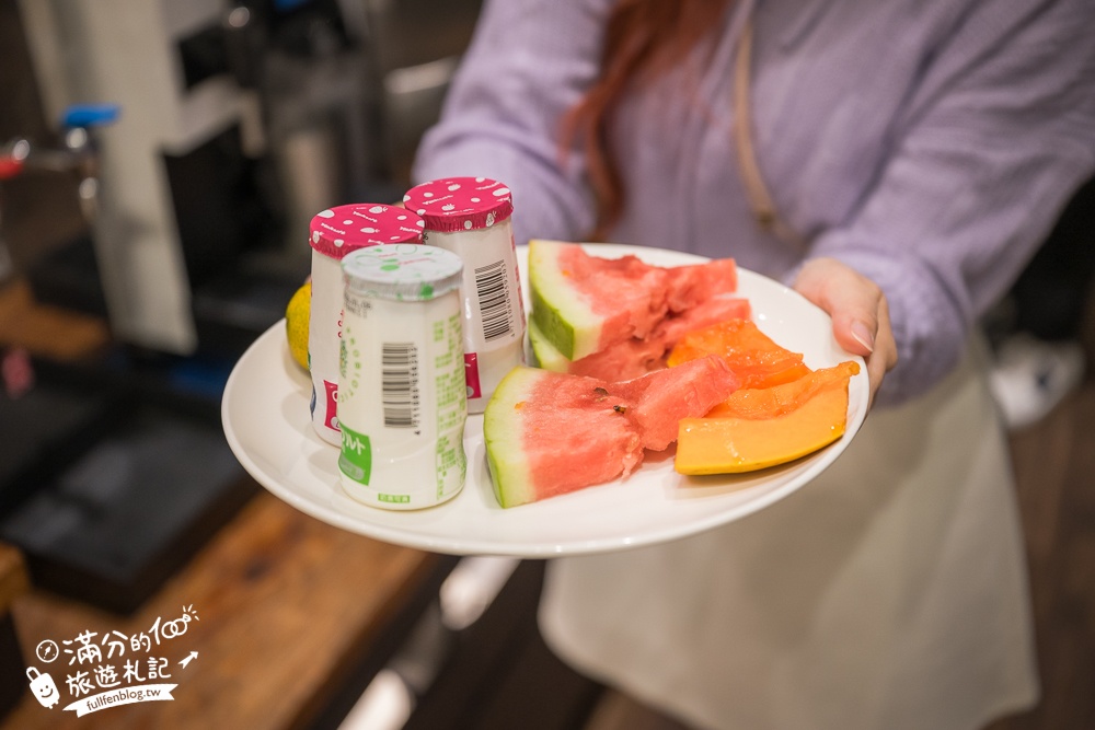 苗栗【泰安觀止溫泉會館】一泊二食溫泉客房開箱.可住宿可泡湯.被森林包圍的清水模溫泉城堡!