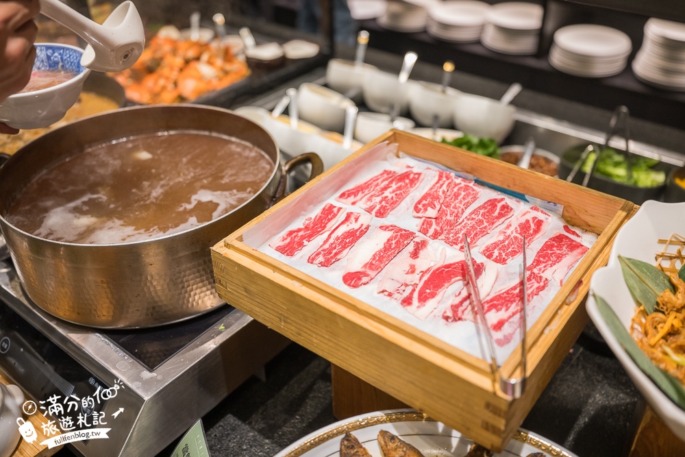 苗栗【泰安觀止溫泉會館】一泊二食溫泉客房開箱.可住宿可泡湯.被森林包圍的清水模溫泉城堡!