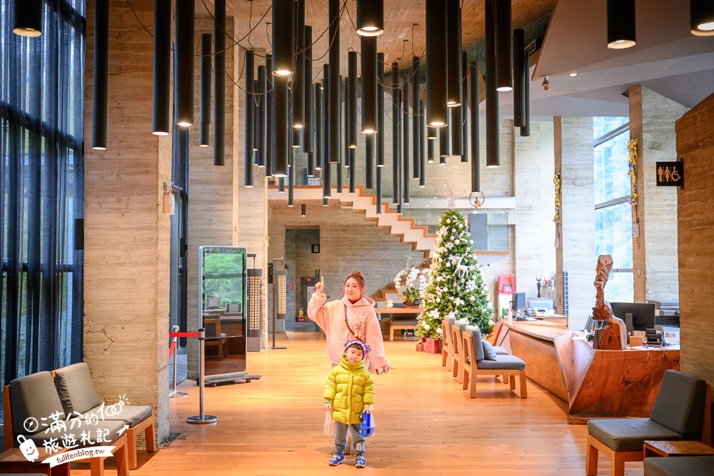 苗栗【泰安觀止溫泉會館】一泊二食溫泉客房開箱.可住宿可泡湯.被森林包圍的清水模溫泉城堡!