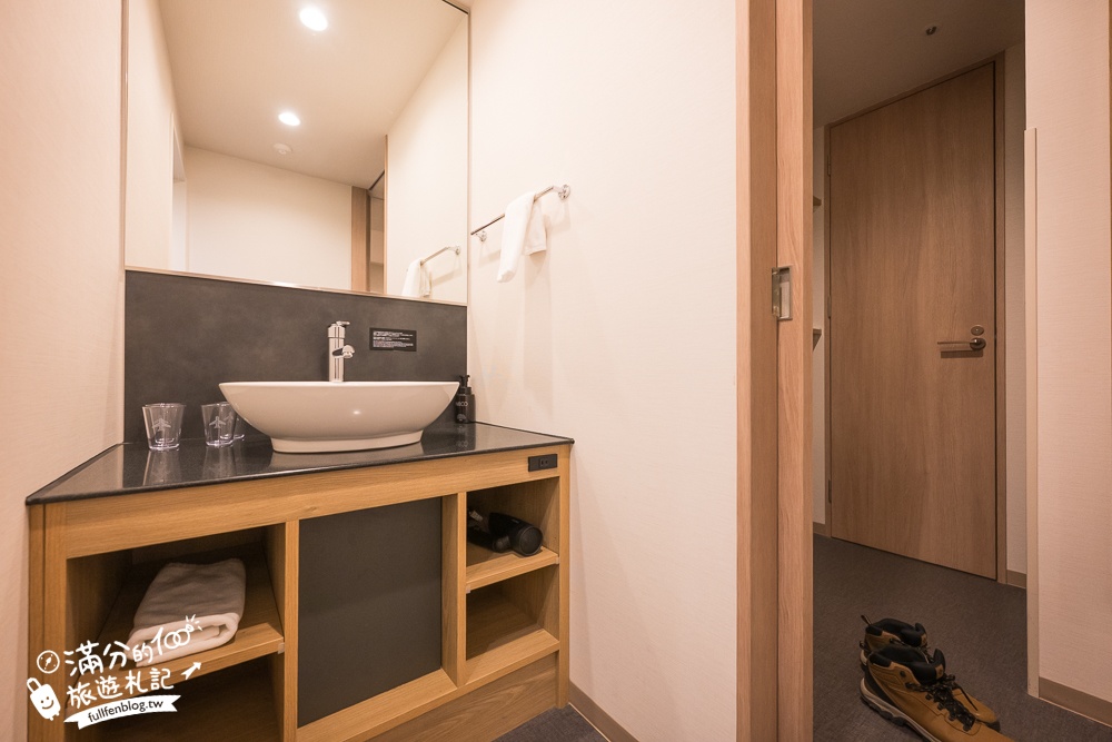 【OMO關西機場by星野集團-完整開箱】大阪住宿推薦.近關西機場,到站即到飯店.有便利店.大浴場和景觀餐廳.房間有質感.設施超完善!